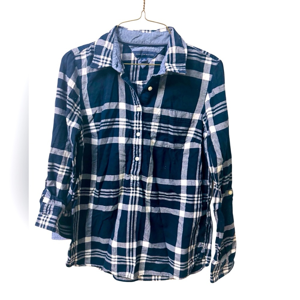 Tommy Hilfiger Blue and White Plaid Button-Down Shirt woman